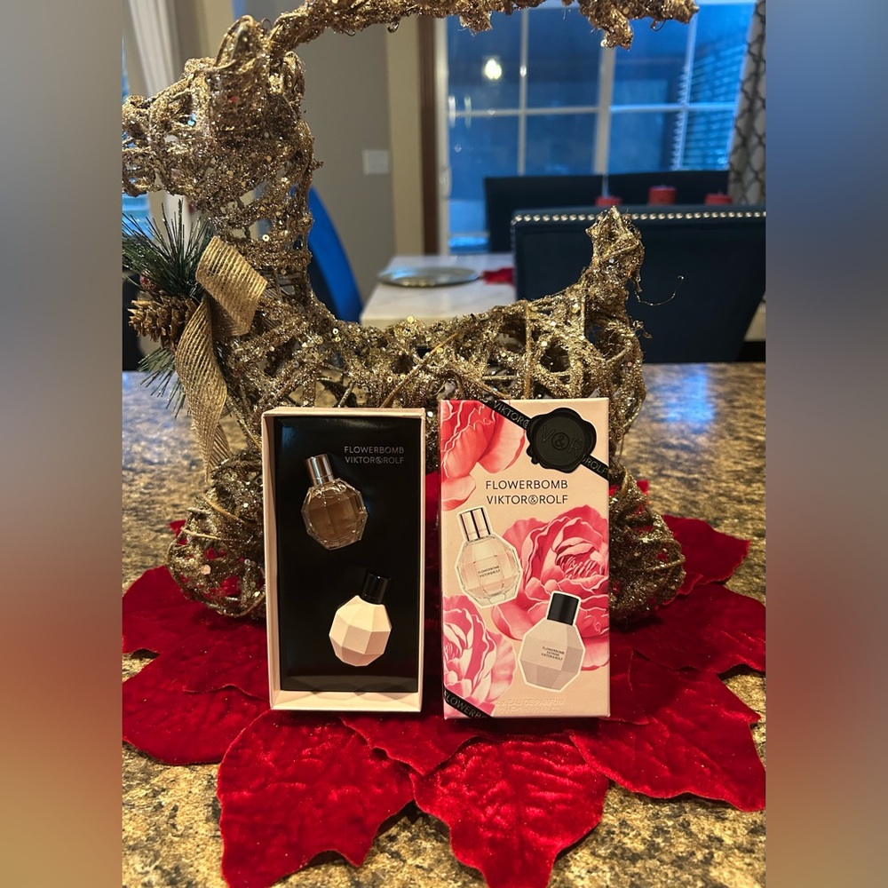 Viktor & Rolf Flowerbomb and Flowerbomb Extreme Travel Size Duo-NIB 🌸 - Picture 2 of 8